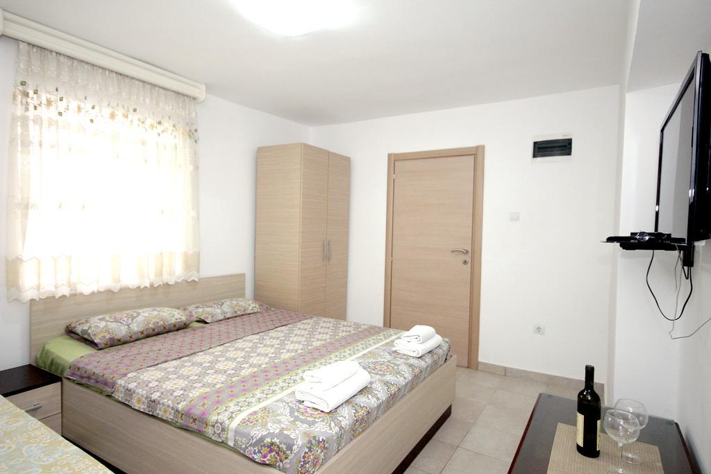 Apartments Pavlovic Петровац Экстерьер фото