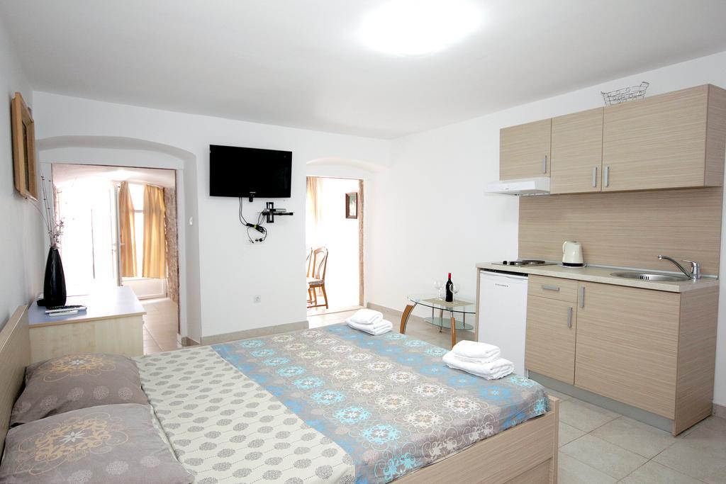 Apartments Pavlovic Петровац Экстерьер фото